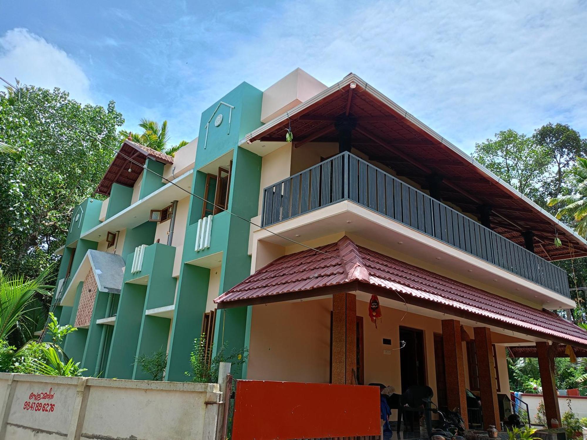 Homestay Munroe Coconut