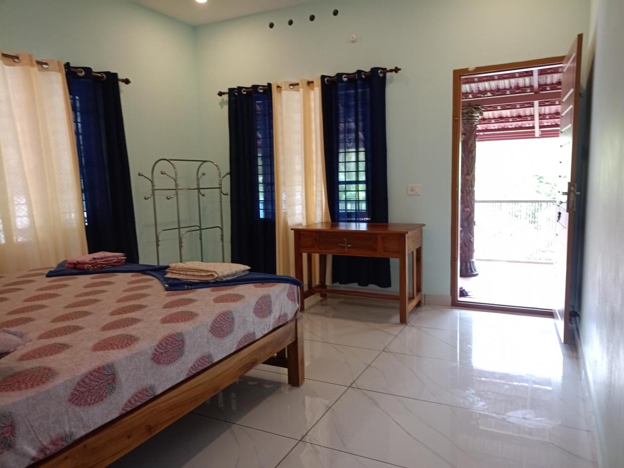 Munroe Coconut Homestay *