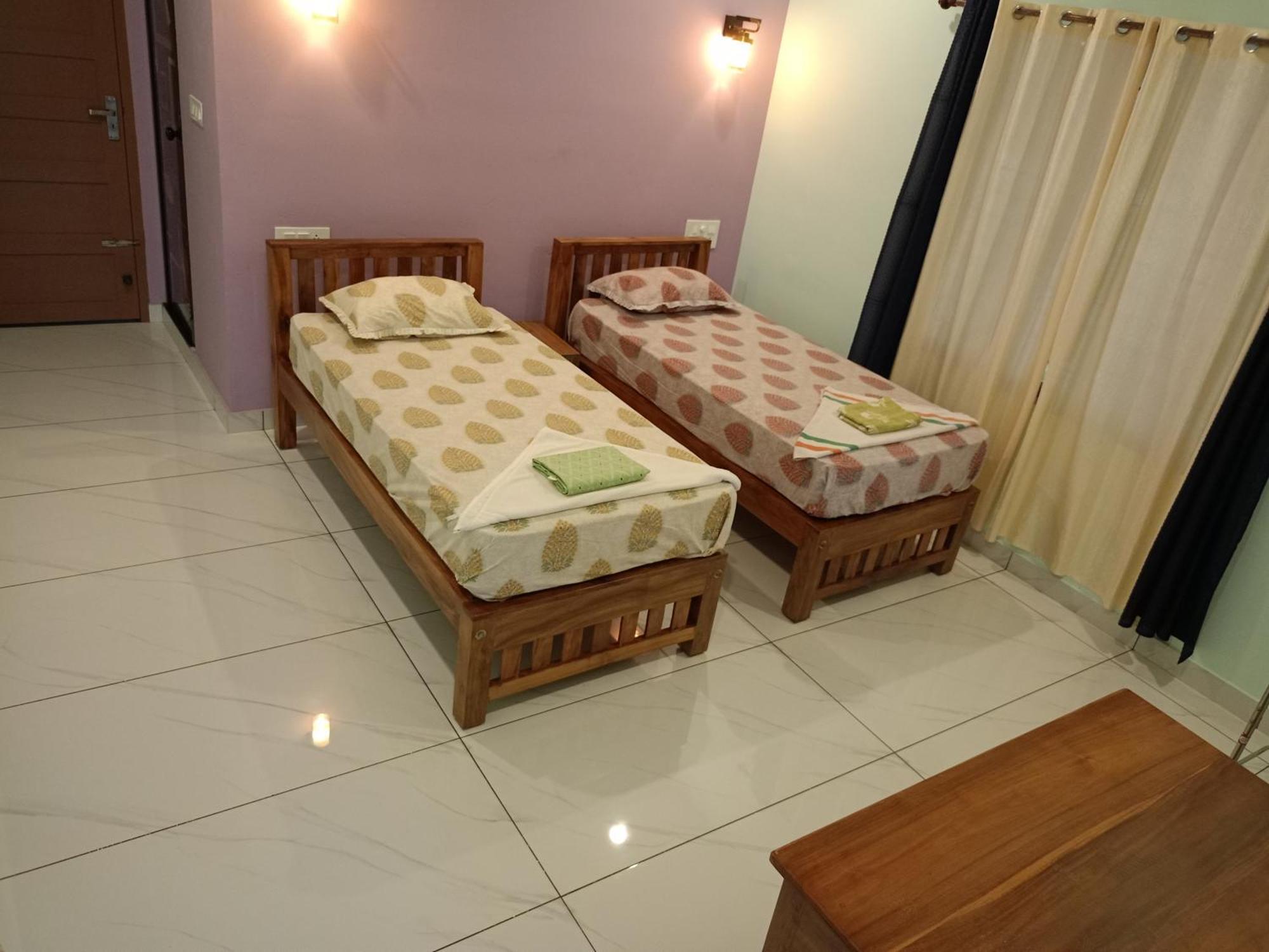 Munroe Coconut Homestay Mundrothuruth