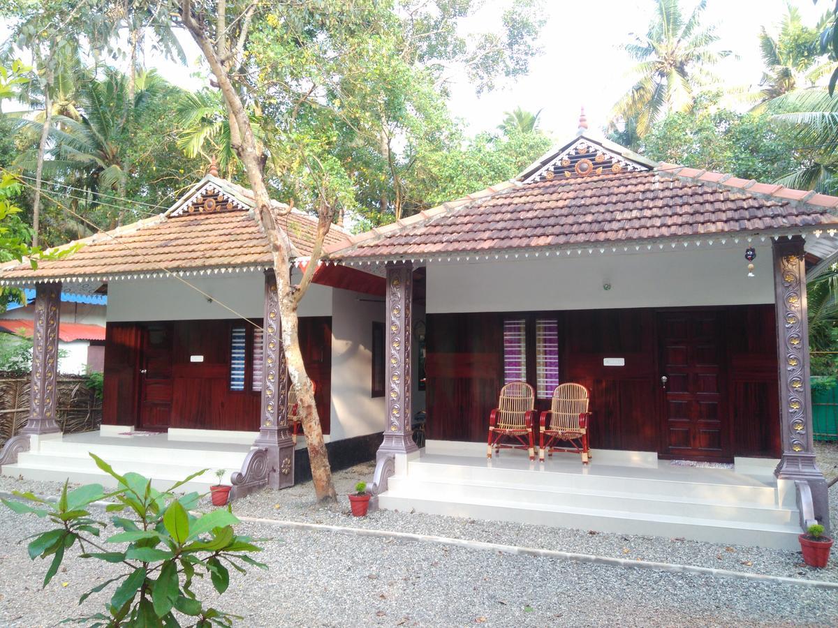 Homestay Munroe Coconut *